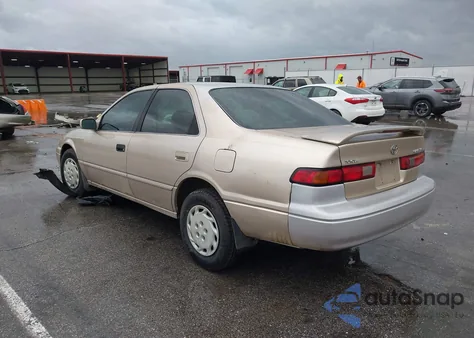 1999 Toyota Camry Le from USA, damaged, VIN 4T1BG22K0XU904864